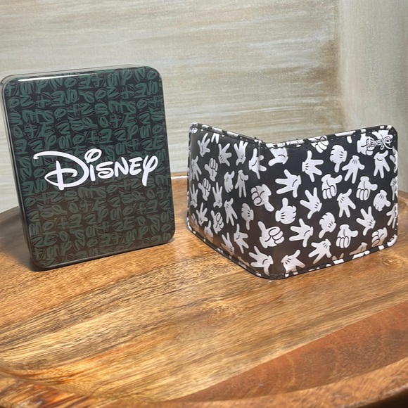 Mickey Mouse Wallet and Key chain- Disney - Picture 4 of 5